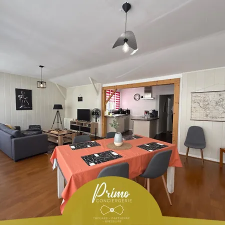 Relais Des Arts, Tres Spacieux Et Lumineux Centre Apartment Thouars